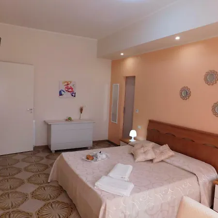 La Dolce Mela Bed & Breakfast *